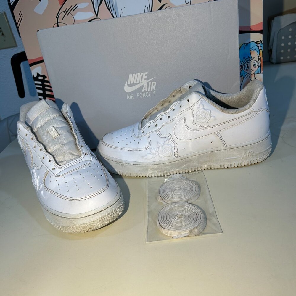 Nike AirForce 1 '07 "White Roses"